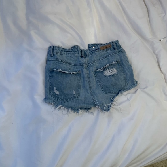 ✨Distressed Denim Shorts✨ - Picture 8 of 9